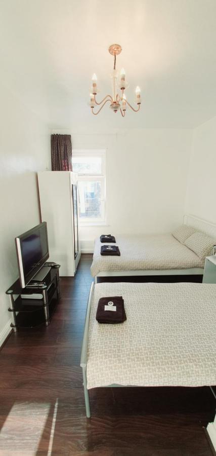 Regent Guest House Бернлі Екстер'єр фото